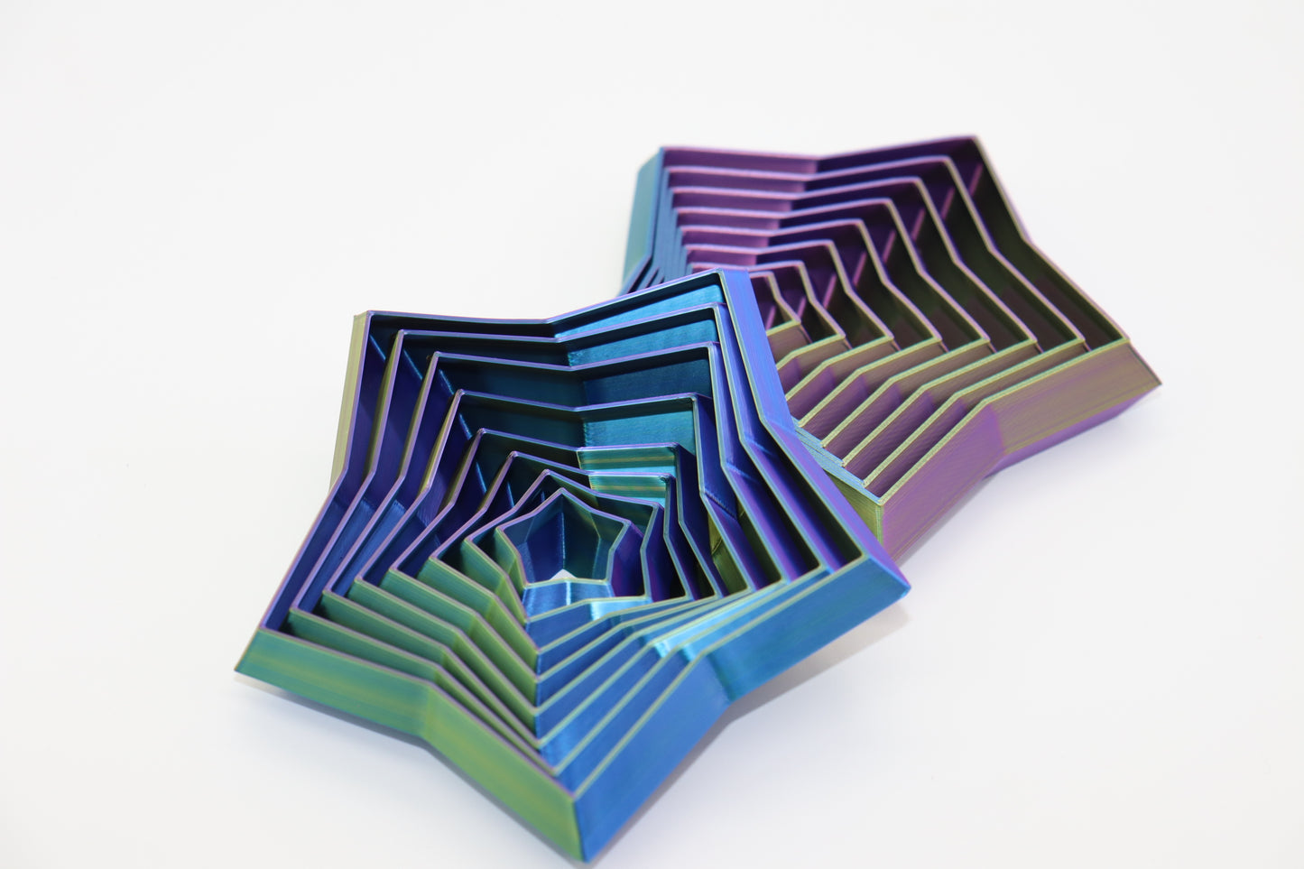 Expanding Star – Twist, Stretch, and Shine with Motion